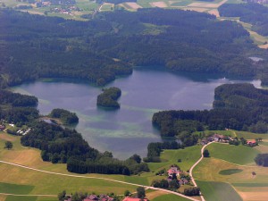 Der Langbürgner See im Naturschutz- und FFH-Gebiet Hemhof Eggstätter Seenplatte